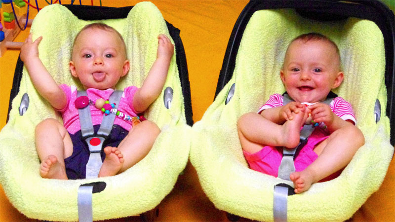 weitere Infos > "KINDERPHYSIOTHERAPIE" KINDERPHYSIOTHERAPIE